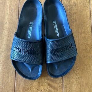 Birkenstock sandals black size 9